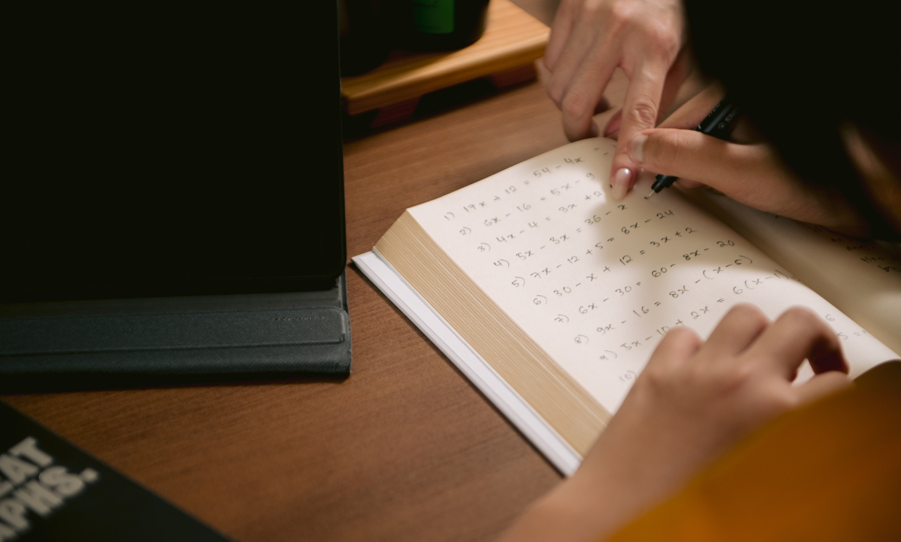 The Golden Advantage: Hiring an Experienced Teacher as Your Tutor